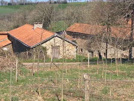 ferme avec 2 ha près d’alban