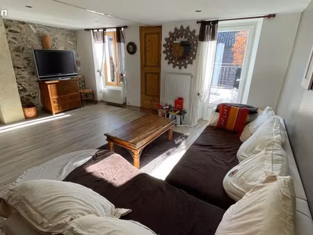 maison de 90m2 - garage - terrasses