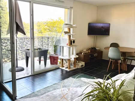 vends appartement lumineux et paisible