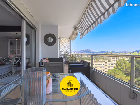 appartement 3 pièces 144 m²