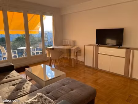 magnifique f2 meuble secteur beausejour a troyes