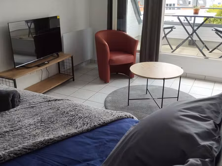 t1 de 35 m² meublé  bail etudiant 9 mois / parking privé fermé dans la résidence / terrass