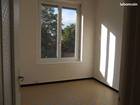 t1 villeurbanne rue rené proche doua