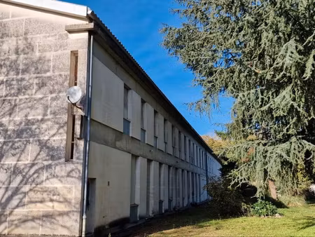 hôtel et résidence logement de 26 appartements de 25 m²