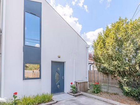 maison 2 pièces 62 m²