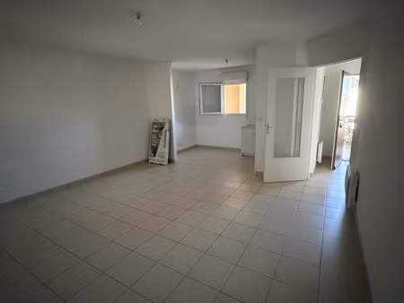 quéven centre – bel appartement t3 70 m² – balcon  garage & parking