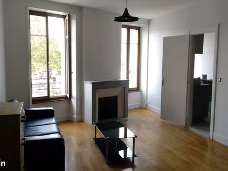 superbe appartement f3 quartier centre-ville/ charles iii