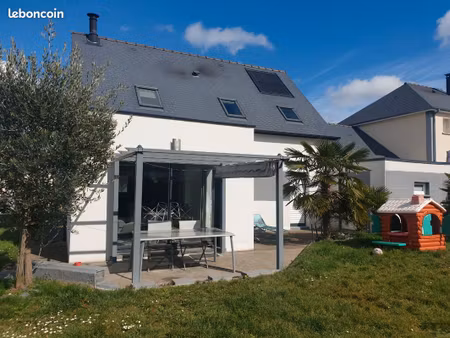 location maison t5 javené