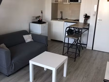 t2 duplex meublé – quartier miroir – proche gare & tram
