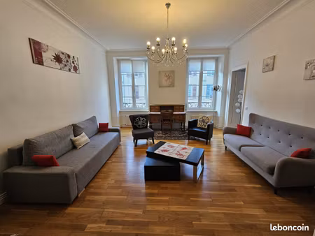 appartement 5 pièces  125m2  quartier historique