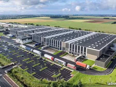 local logistique 6 280 m²