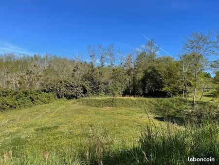 terrain 3077 m² montfort-en-chalosse