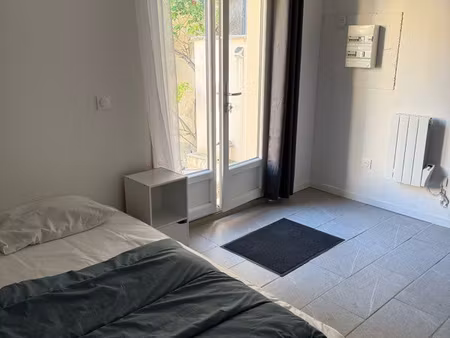 cv cognac studio meublé tout compris