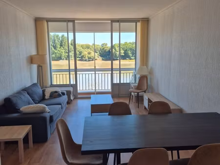 ile de nantes t3 meublé 70 m2 à louer vue sur loire