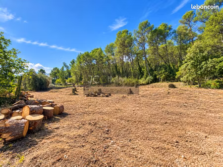 terrain 3348 m² carnoules