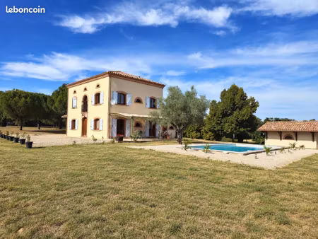 villa 7 pièces 190 m²