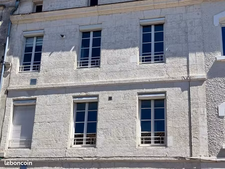 immeuble 13 pièces 277 m²