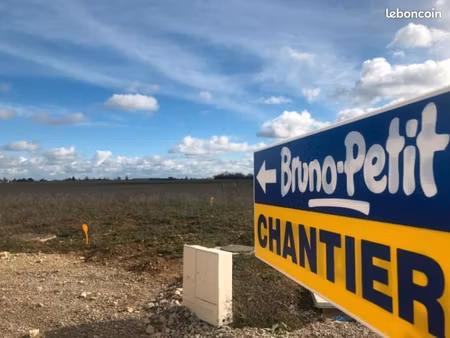 terrain 700 m² argenton sur creuse