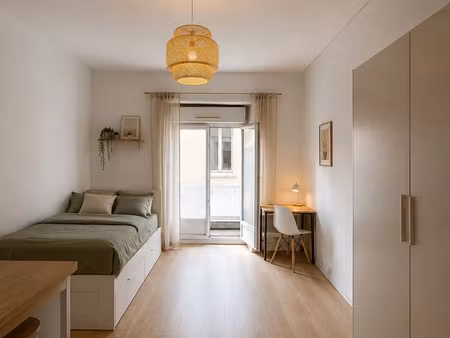studio meublé rénové – cœur d’angers