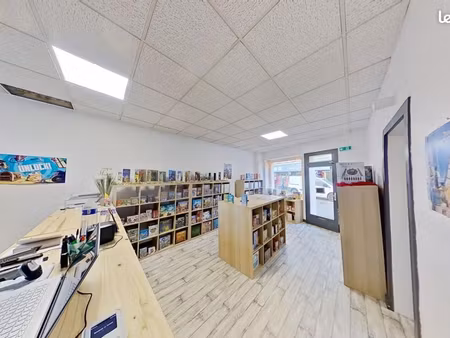 local commercial 84 m²