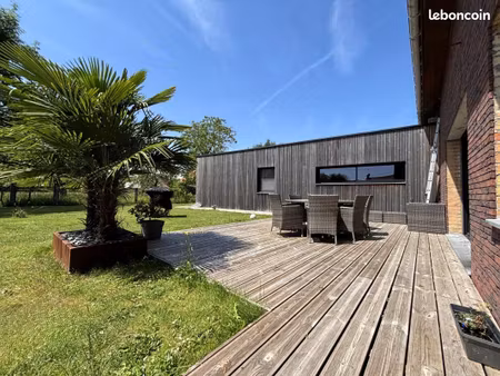 villa 5 pièces 160 m²