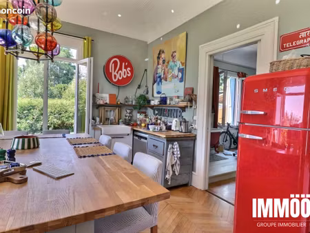appartement 8 pièces 206 m²