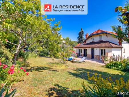 maison de village 7 pièces 158 m²