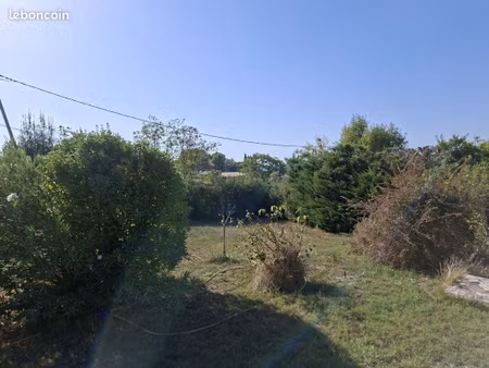 terrain à bâtir de 666 m² à aix-en-provence (13)