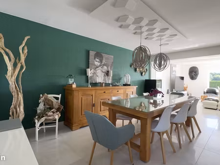 propriété 6 pièces 205 m²