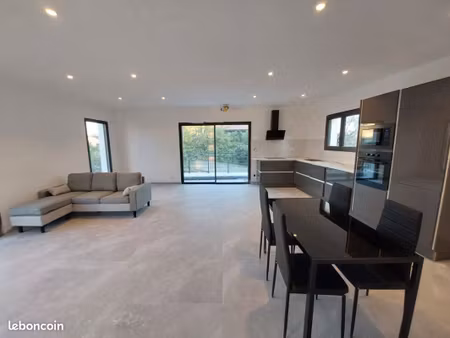 villa t5 120m2 meubler + jardin + terasse + stationnement