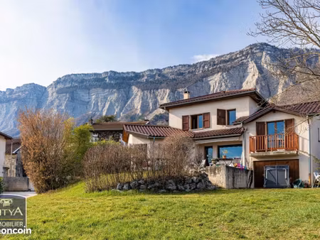 maison 7 pièces 130 m²