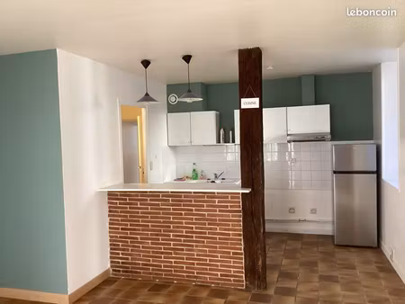 loue appartement de 62 m2 precy sous thil centre