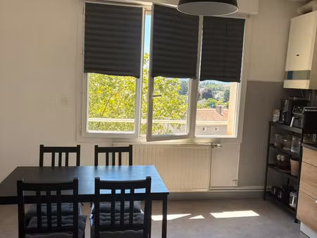 appartement f3 centre st just