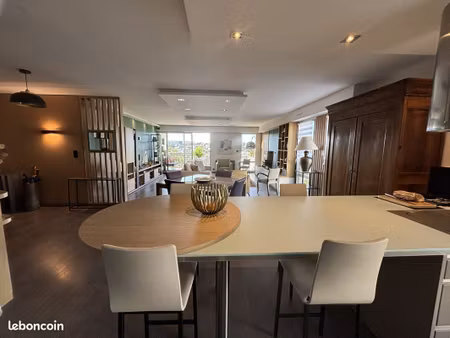 appartement 4 pièces 127 m²