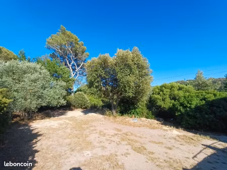 terrain 428 m² pierrefeu du var