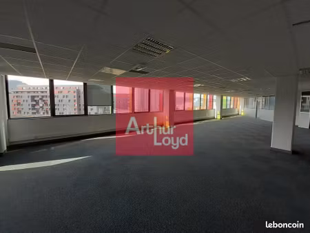 bureaux 313 m²