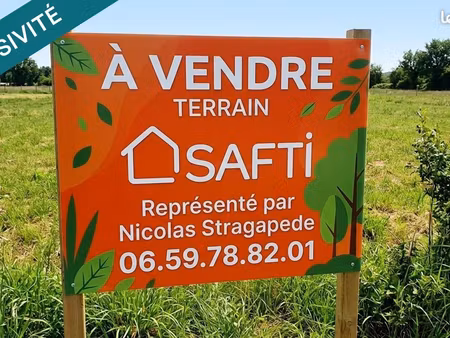 terrain 706 m² helesmes