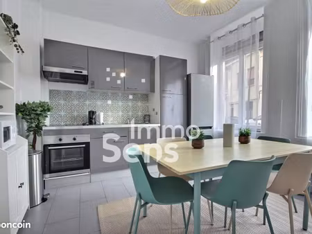 maison 5 pièces 82 m²
