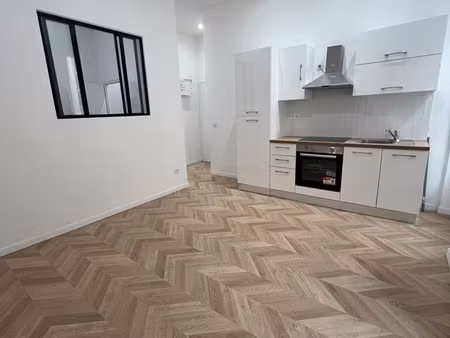 t3 entièrement rénové à neuf – 39 m² – 145 000