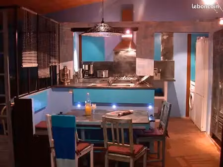 loft dans grande propriété thuir