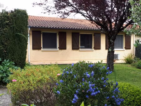 maison de plein pied secteur résidentiel travet