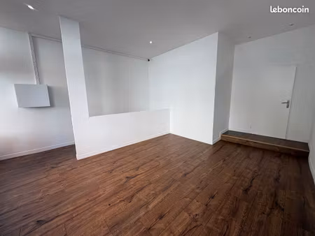 toulouse : local commercial / professionnel de 23 m²   sous-sol de 18 m². quartier saint c