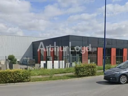 local commercial 765 m²