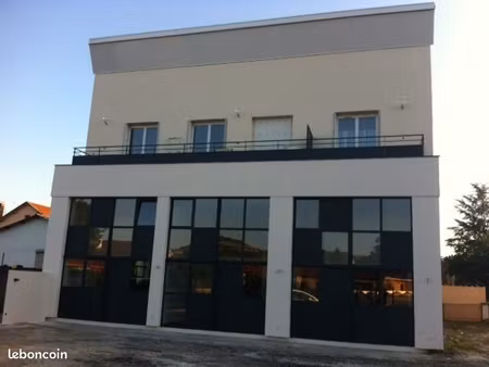 appartement t3 type loft avec chauffage et parking compris