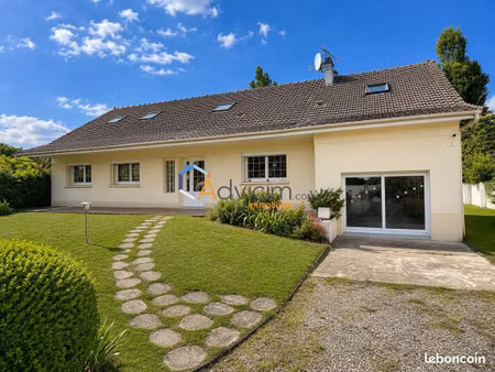 maison 7 pièces 220 m²