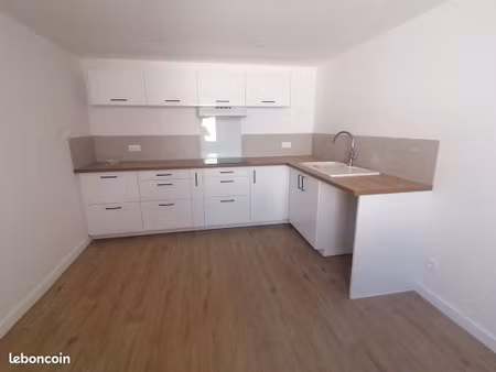 st philbert - t3 - centre bourg