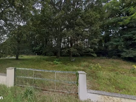 terrain 1 080 m² mees