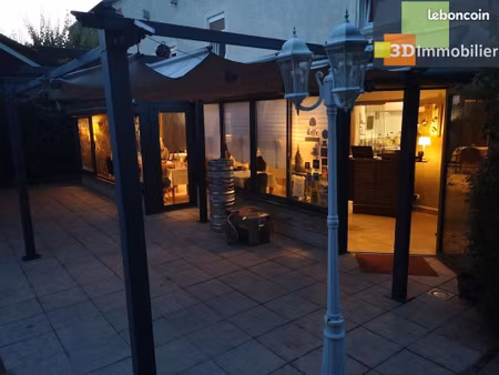 local 250 m² dole