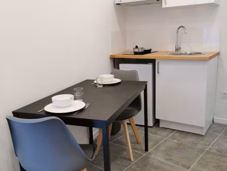studio 1 pièce 12 m²