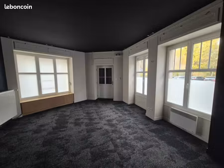 bureau 45 m²